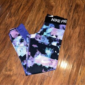 Nike Kids Leggings - Black and Purple Floral